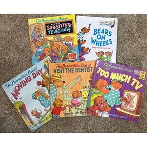 Berenstain Bears Lot of 5 Jan Berenstain and Stan Berenstain- Paperback & 1 HC